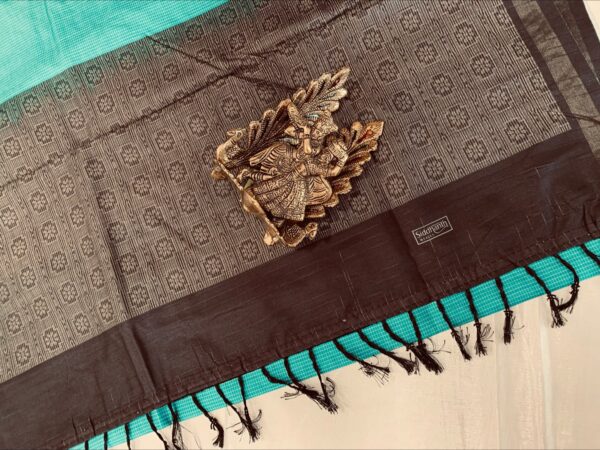 blu01pallu